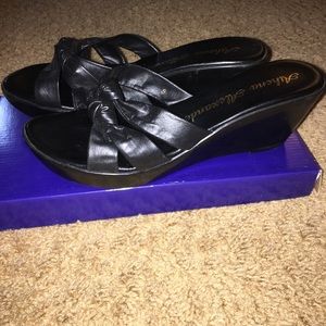 *Like New* Athena Alexander Delight Wedge Sandals